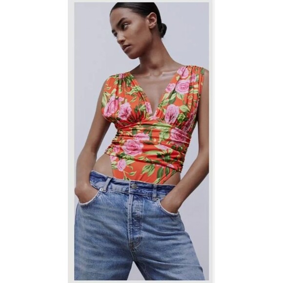 Zara Draped Floral Bodysuit Women Size M Red Pink Green V Neck - Picture 1 of 7